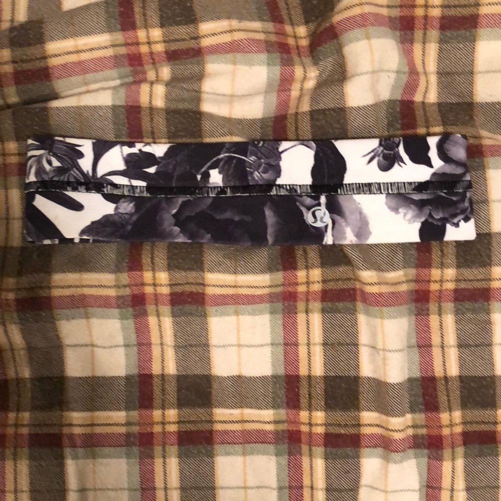 Lululemon headband!